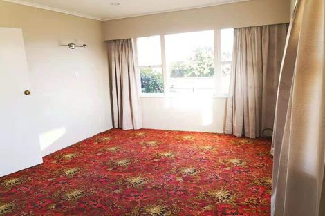 Photo of property in 2/39 Dale Crescent, Pakuranga, Auckland, 2010