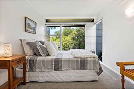 Photo of property in 7 Helvetia Drive, Browns Bay, Auckland, 0630