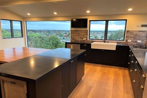 Photo of property in 75 Churchill Drive, Taradale, Napier, 4112