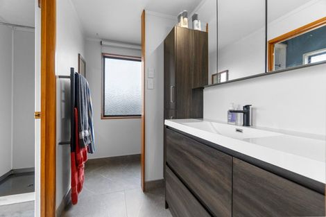 Photo of property in 28 Lachlan Drive, Dinsdale, Hamilton, 3204