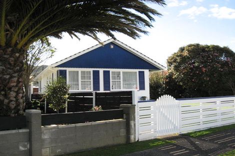 Photo of property in 19 Matthews Road, Wainuiomata, Lower Hutt, 5014