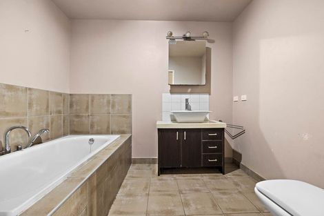 Photo of property in 3 Scott Road, Stanmore Bay, Whangaparaoa, 0932