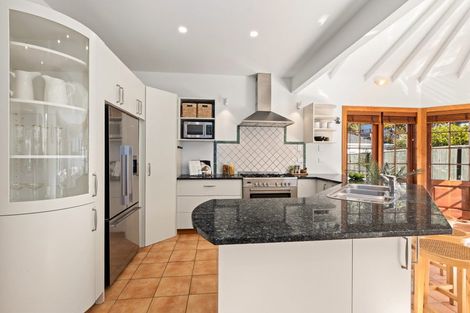 Photo of property in 58 Inglis Street, Seatoun, Wellington, 6022