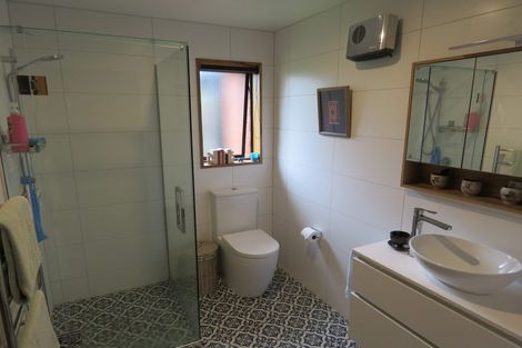 Photo of property in 7 Derenzy Place, Avonhead, Christchurch, 8042