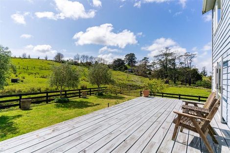 Photo of property in 15 Witheford Road, Wharehine, Wellsford, 0973
