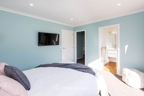 Photo of property in 32 Filmer Crescent, Wallaceville, Upper Hutt, 5018