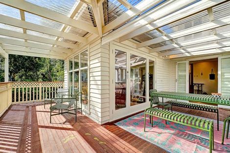 Photo of property in 665 South Titirangi Road, Titirangi, Auckland, 0604