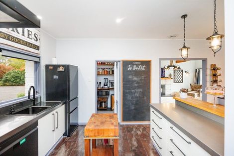 Photo of property in 8 Skerman Street, Marton, 4710