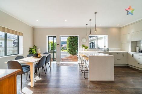 Photo of property in 8 Collingwood Street, Waterloo, Lower Hutt, 5011