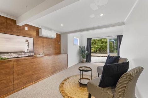 Photo of property in 9 Anson Place, Westown, New Plymouth, 4310