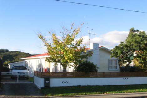 Photo of property in 42 Karamu Crescent, Wainuiomata, Lower Hutt, 5014