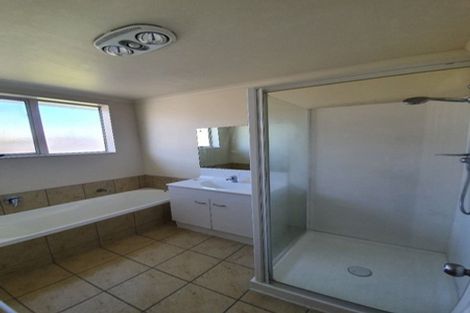 Photo of property in 40 Margarita Rise, Pukekohe, 2120