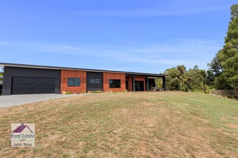 Photo of property in 4 Pekapeka Place, Te Kamo, Kamo, 0185