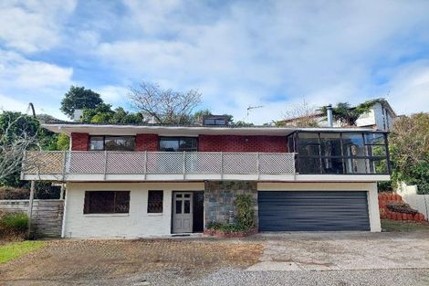 Photo of property in 8e Nevada Drive, Merrilands, New Plymouth, 4312