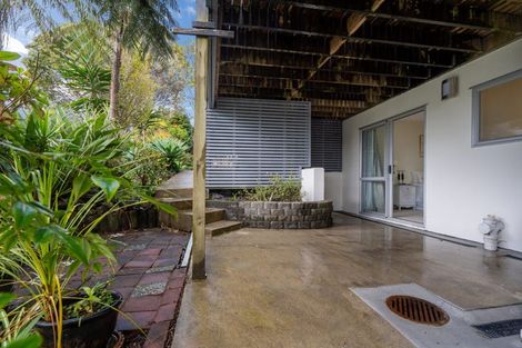 Photo of property in 1/22 Valley Road, Browns Bay, Auckland, 0630