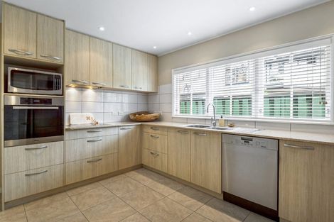 Photo of property in 3/15 Saltburn Road, Milford, Auckland, 0620