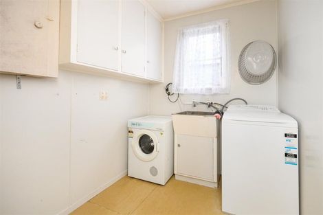 Photo of property in 19 Morris Street, Marton, 4710