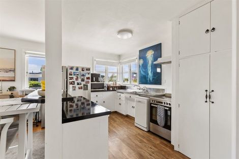 Photo of property in 20 Cook Street, Carters Beach, Westport, 7825