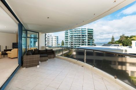 Photo of property in Oceanside Tower 1, 3/2c Marine Parade, Mount Maunganui, 3116