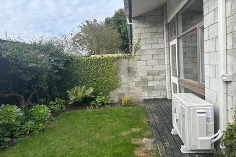 Photo of property in 13u2 May Street, Hamilton East, Hamilton, 3216