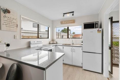 Photo of property in 1/50 Tawa Crescent, Manurewa, Auckland, 2102