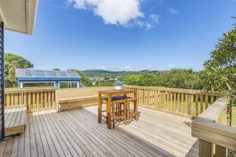 Photo of property in 6 Spur Grove, Titahi Bay, Porirua, 5022