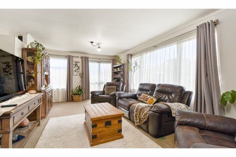 Photo of property in 5 Cherrywood Place, Western Heights, Rotorua, 3015