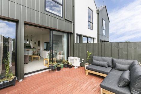 Photo of property in 11/6u Oswald Crescent, Paparangi, Wellington, 6037