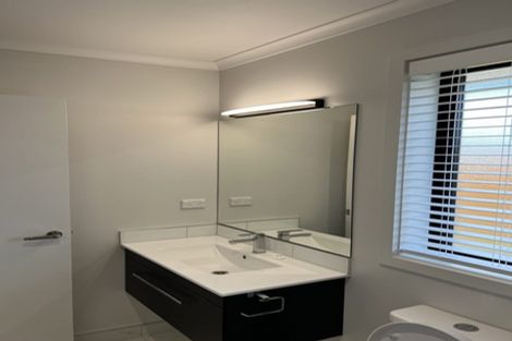 Photo of property in 32 Murray Ward Drive, Te Kauwhata, 3710