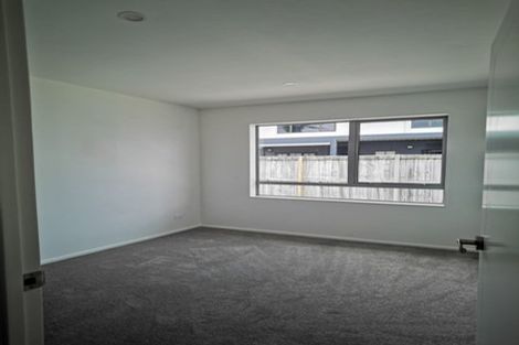 Photo of property in 25b Lillian Place, Orewa, 0931