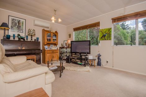 Photo of property in 117 Konini Road, Titirangi, Auckland, 0604