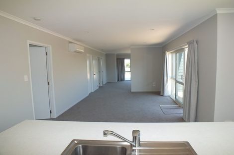 Photo of property in 387 Estuary Road, South New Brighton, Christchurch, 8062