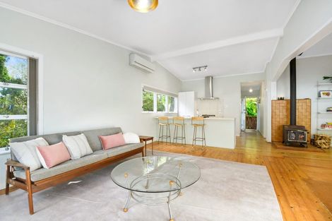 Photo of property in 609a Swanson Road, Swanson, Auckland, 0612