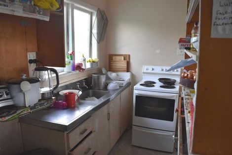 Photo of property in 84 Roberts Road, Te Atatu South, Auckland, 0610