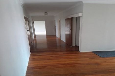 Photo of property in 35 Holland Road, Hillcrest, Auckland, 0627