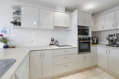 Photo of property in 4h/175 Hurstmere Road, Takapuna, Auckland, 0622