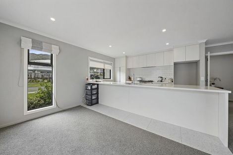 Photo of property in 11 Henrietta Maxwell Grove, Wainuiomata, Lower Hutt, 5014