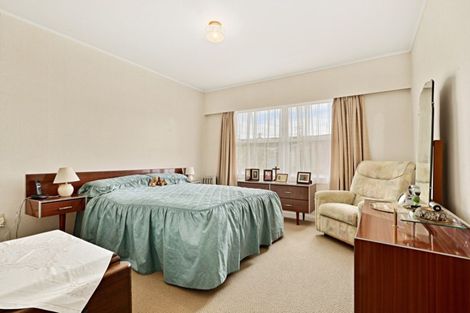 Photo of property in 2/4 Menary Street, Papakura, 2110