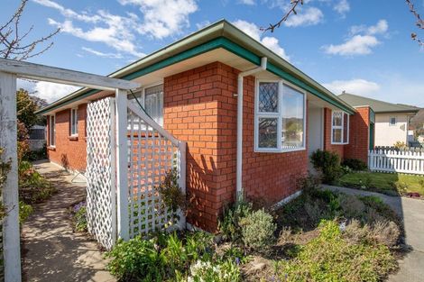 Photo of property in 1 Finlay Street, Alexandra, 9320