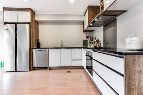 Photo of property in 90u2 Carrington Avenue, Silverdale, Hamilton, 3216