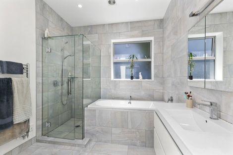 Photo of property in 6 Owhiro Bay Parade, Island Bay, Wellington, 6023