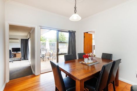 Photo of property in 13 Featherston Street, Takaro, Palmerston North, 4412