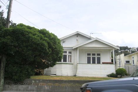 Photo of property in 23 Palm Avenue, Lyall Bay, Wellington, 6022
