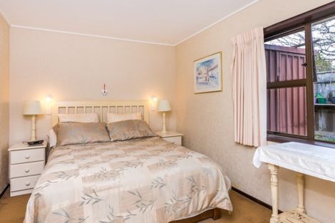 Photo of property in 7 Kathleen Place, Rainbow Point, Taupo, 3330