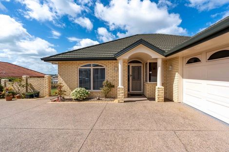 Photo of property in 82 Rototuna Road, Rototuna, Hamilton, 3210