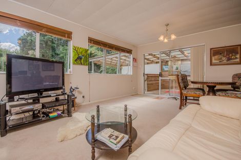 Photo of property in 117 Konini Road, Titirangi, Auckland, 0604