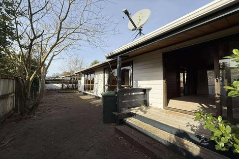 Photo of property in 2/68 Gibbons Street, Ebdentown, Upper Hutt, 5018