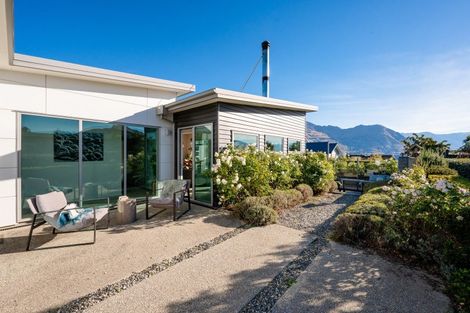 Photo of property in 27 Infinity Drive, Wanaka, 9305