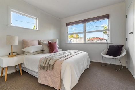 Photo of property in 115 Stanley Road, Glenfield, Auckland, 0629