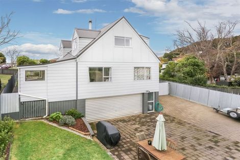 Photo of property in 11 Parvin Place, Pukekohe, 2120